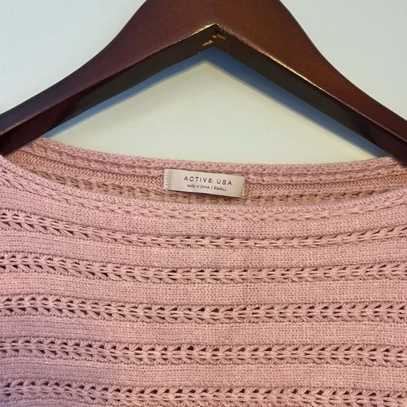 🎀Pretty Pink Sweater🎀 - Picture 3 of 7